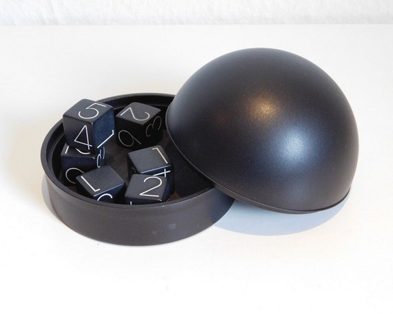 Georg Jensen RAFLE Dice Set – Black Danish Design Shaker Box