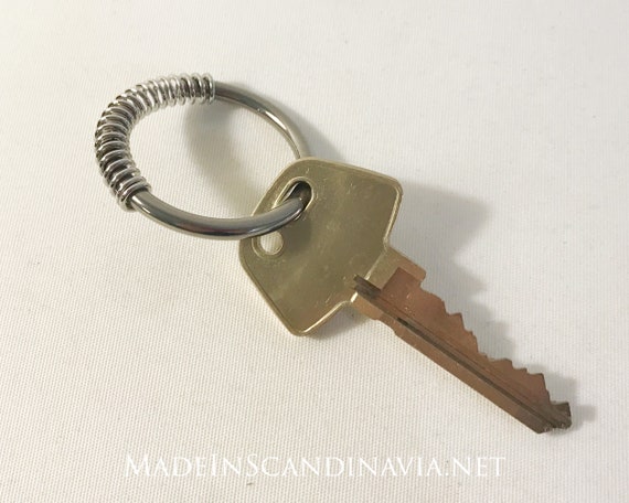 Grand Cru Key Ring by Rosendahl | Designed by Erik Bagger | Modern | Vintage | Danish Design