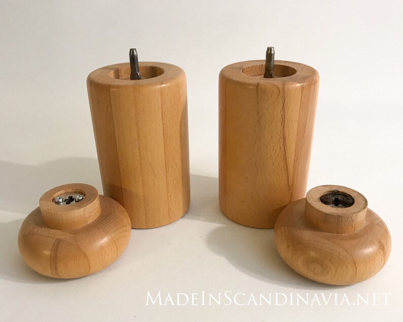 Rare set of retro Nissen salt /& pepper grinders