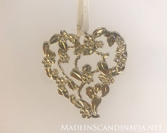 Rosendahl Mother’s Day Heart | Danish Design | Designed by Ole Kortzau | Mother's Day present | Contemporary