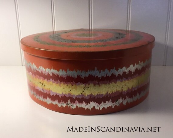 Vintage Anita Wangel IRA Denmark Red Large Round Cake Tin
