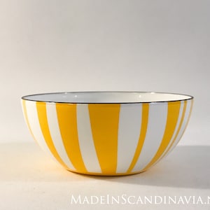 Cathrineholm Stripes bowl - yellow - 10 cm | Mid-Century Modern | Designed by Grete Prytz Kittelsen
