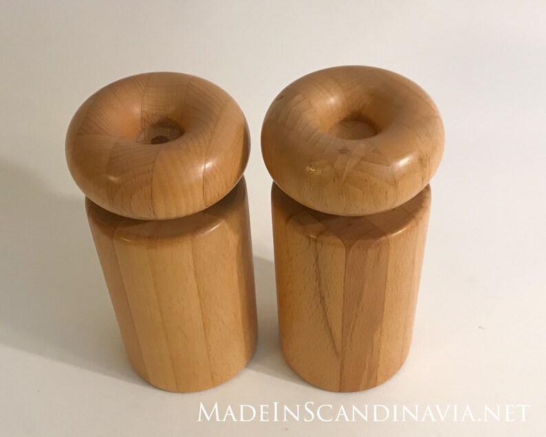 Rare set of retro Nissen salt /& pepper grinders