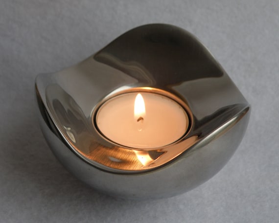 Georg Jensen BLOOM tea light | Designed by Helle Damkjær | Danish Design | Contemporary