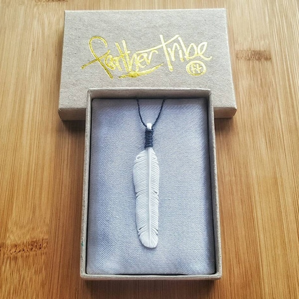 Feather Necklace,  Hand Carved Bone, Ethnic Jewelry, Feather Pendant, White Feather Necklace, Boho Jewelry, Spiritual Bird Jewelry