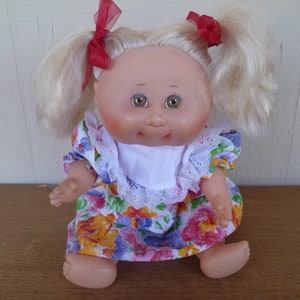 Cabbage Patch KIds Doll All Plastic Blond Hair Brown Eyes 15 Tall 1988 image 1