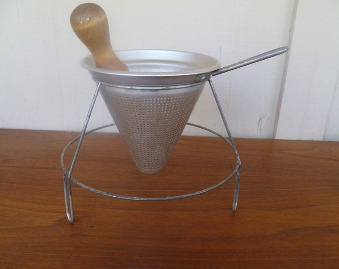 Large Vintage Mesh Food Mill Ricer Strainer Wood Handle Etsy