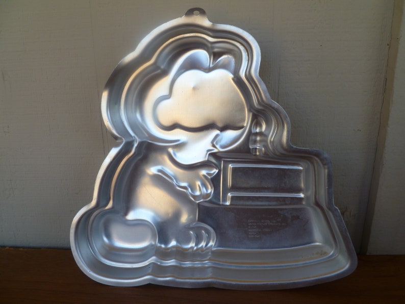 Garfield United Feature Wilton Cake Pan 1982