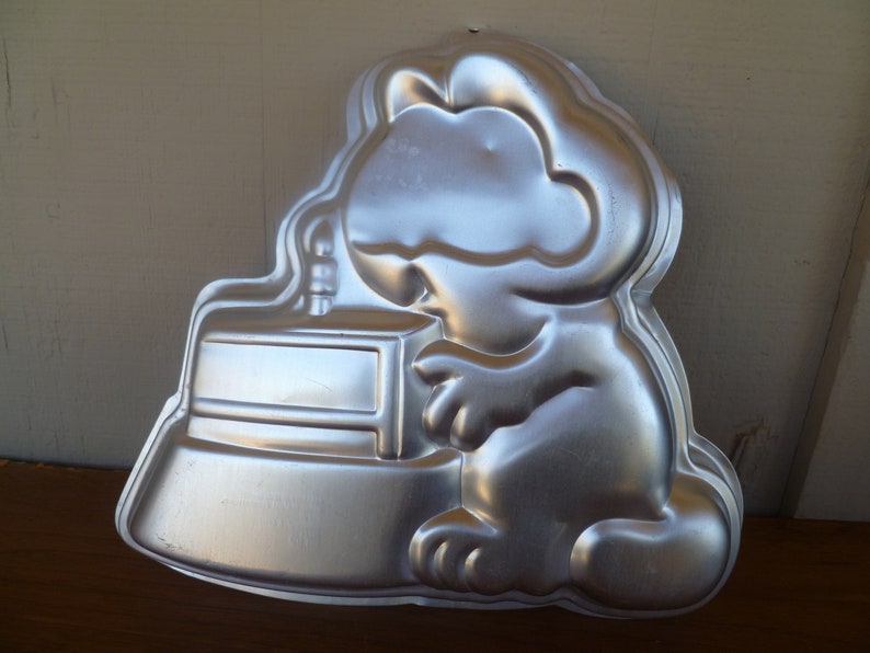 Garfield United Feature Wilton Cake Pan 1982