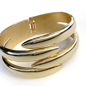 Vintage 1980s gold tone clamper bracelet, wide gold metal cuff, bypass style for women, open design size 6.5 image 2
