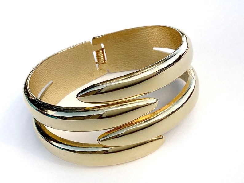 Vintage 1980s gold tone clamper bracelet, wide gold metal cuff, bypass style for women, open design size 6.5 image 2