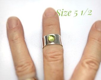 Wide Argentium Silver ring with a Peridot Stone, green gemstone ring for small fingers, handcrafted Peridot ring for women.