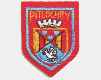 Vintage 1970s Pitlochry Fabric Patch - Perthshire Scotland Scottish coat of arms Perth and Kinross badge souvenir travel red blue 1980s