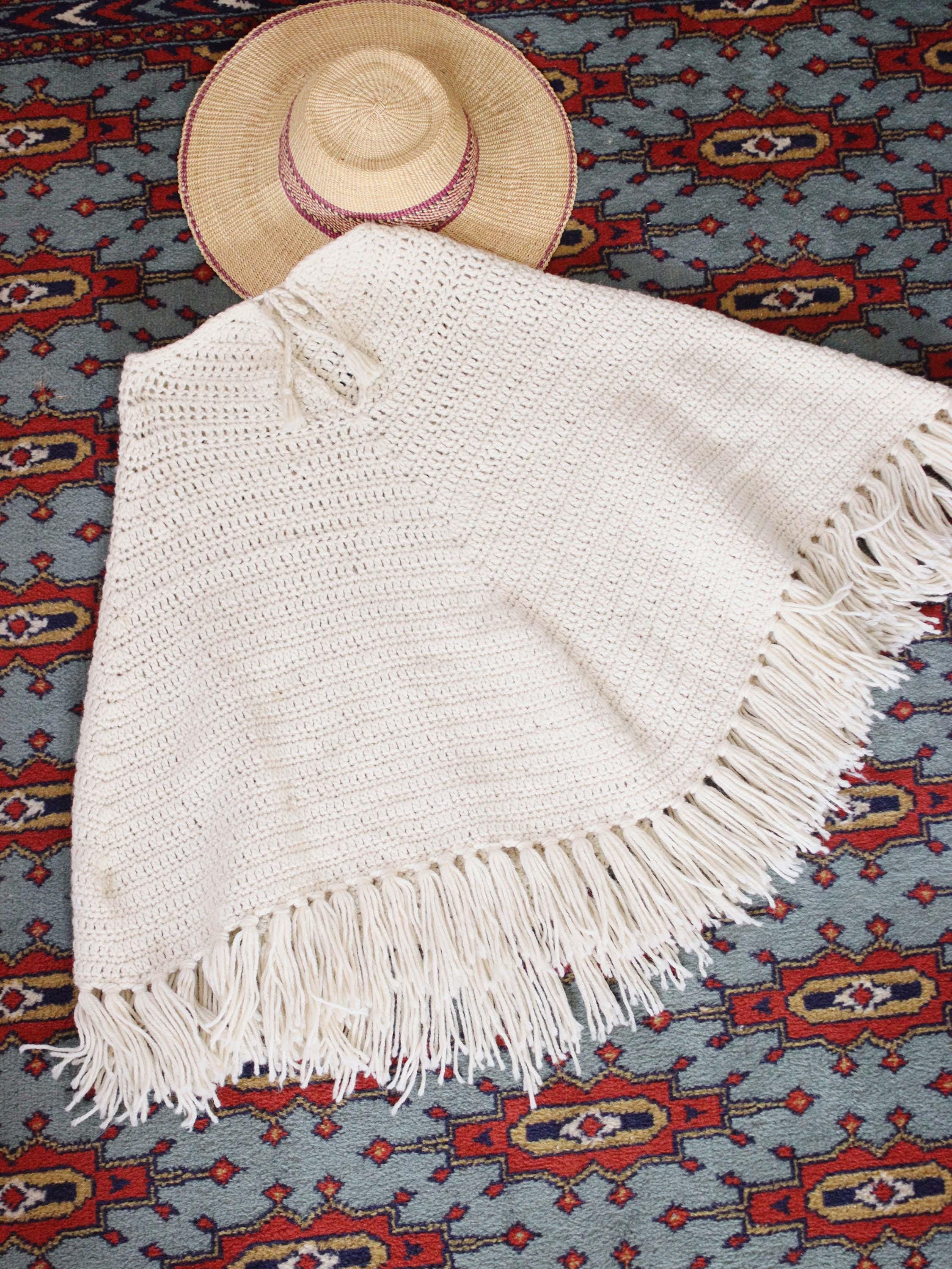 Vintage 70s Hand Knit Crochet off White Cream Poncho Cape Sweater