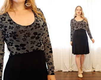 Vintage 1990s rayon knit LBD little black dress long sleeve daisy flower dot print scoop neck classic grunge whimsigoth dress 90s