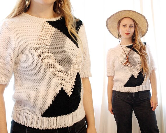 Vintage 1980s Short Puff Sleeve Geo Graphic Woven Print Vintage 1980s Short Puff Sleeve Geo Graphic Woven Print