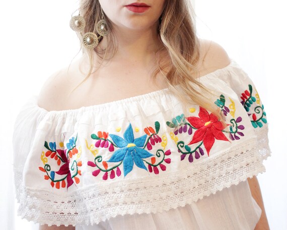 Sheer and Light Weight Vintage 70/'s 80/'s White Embroidered Cotton Gauze Mexican Shirt Small Medium
