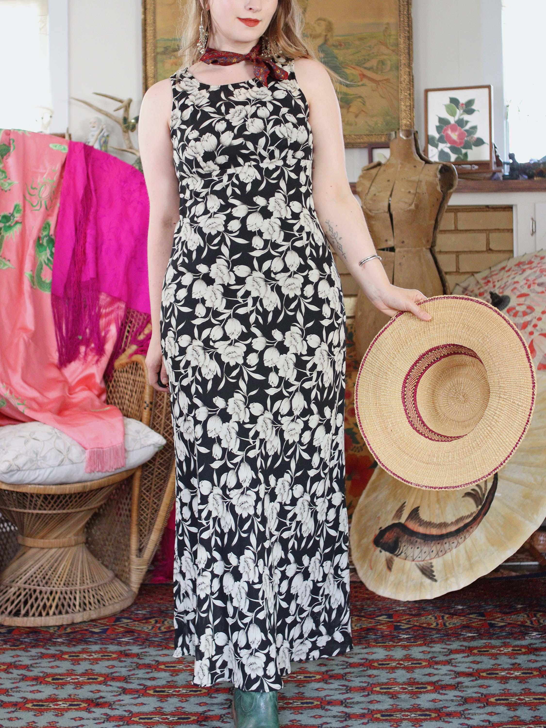 chinese dress ladies Betsey Johnson Silk Floral Midi Skirt (M) – Holy Thrift