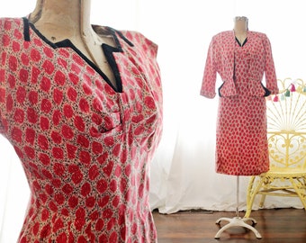 Vintage 1940s Leslie Fay red spot bohemian print velvet trim wiggle dress and cropped Peplum jacket set 1950s 1940s 40s 50s