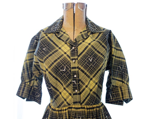 Vintage 1950s cotton novelty print yellow black p… - image 3