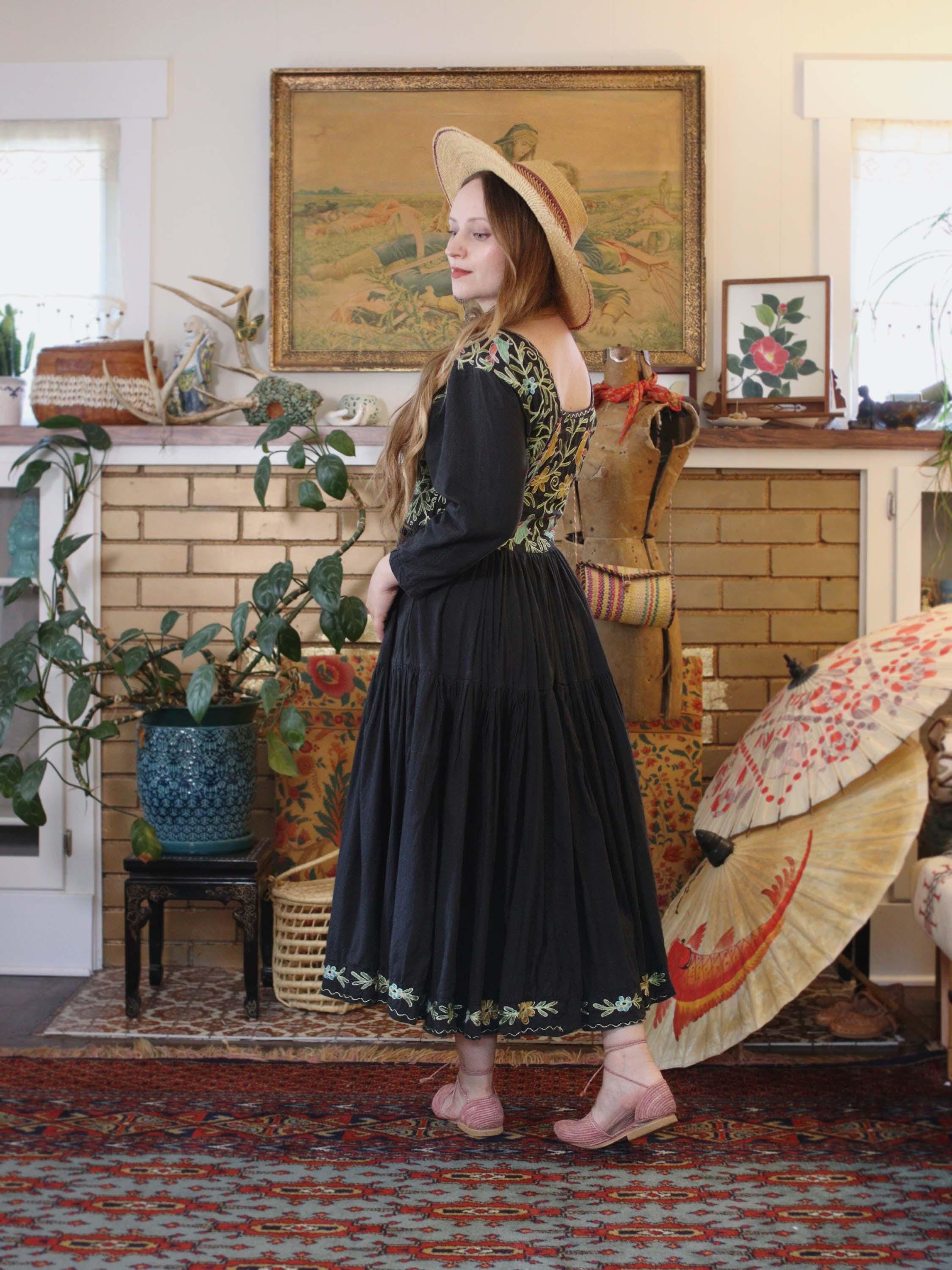 Vintage Indian Back Cotton Whimsigoth Botanical Embroidered Bodice 