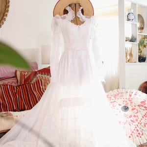 alfred angelo halter top wedding dress Alfred Angelo #217C