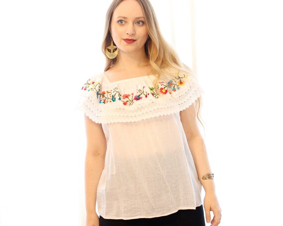 Vintage White Cotton Gauze Off-shoulder Ruffle Collar Embroidered Trim  Mexican Folk Boho Blouse Top - Etsy