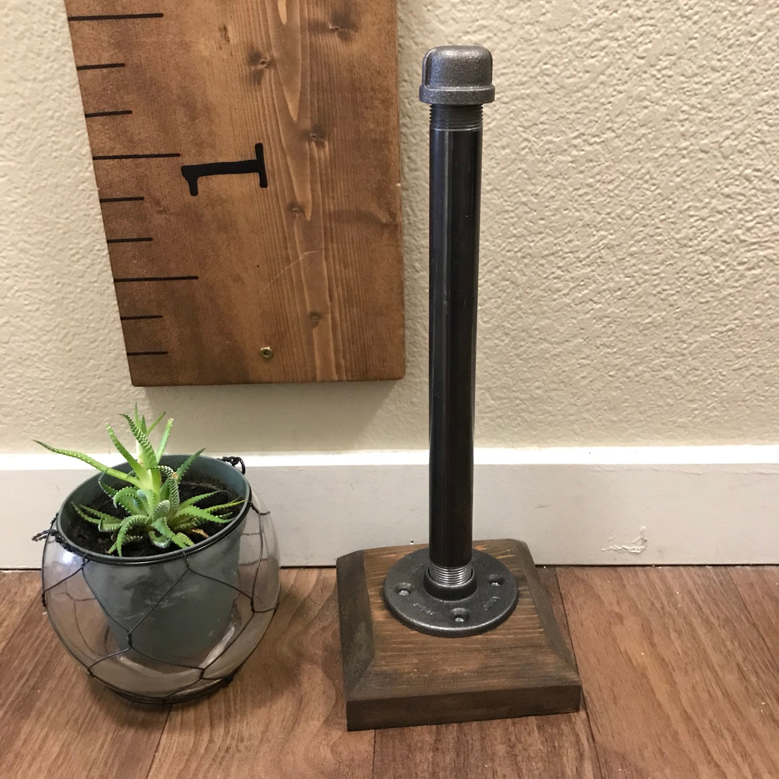 Galvanized piping paper towel holder Etsy.de