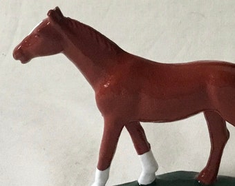Chestnut Horse with blaze & socks, American Family on the Farm collectible figurine, hand-painted reproduction of vintage figure
