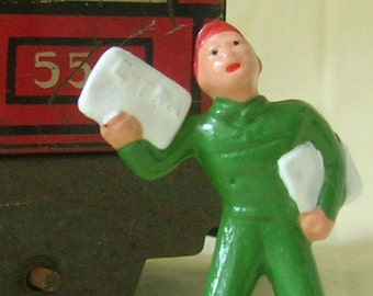Newsboy selling Extra Edition newspapers, collectible figurine, O scale model train layout, hand-painted reproduction of vintage toy figure