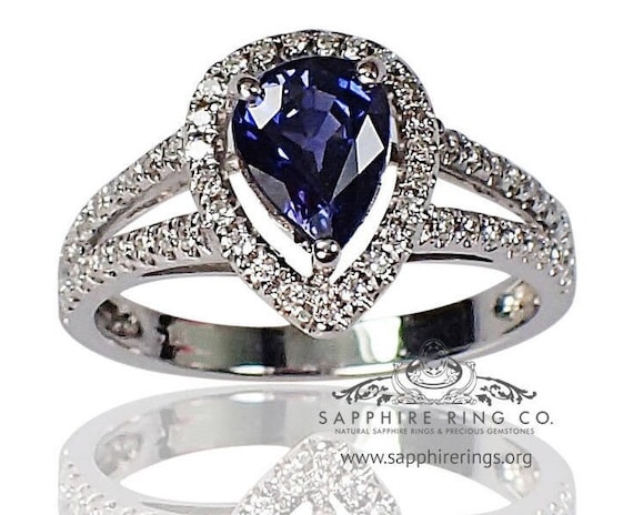 Violet blue sapphire and diamond ring-18 kt white gold 1.53