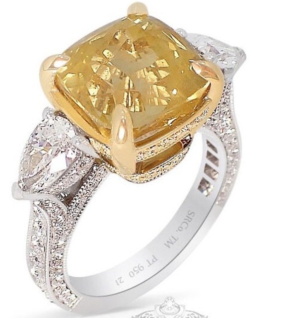 9.31 ct Unheated Yellow Sapphire Ring Made in Platinum & 18kt Yellow Gold GIA Certified Origin