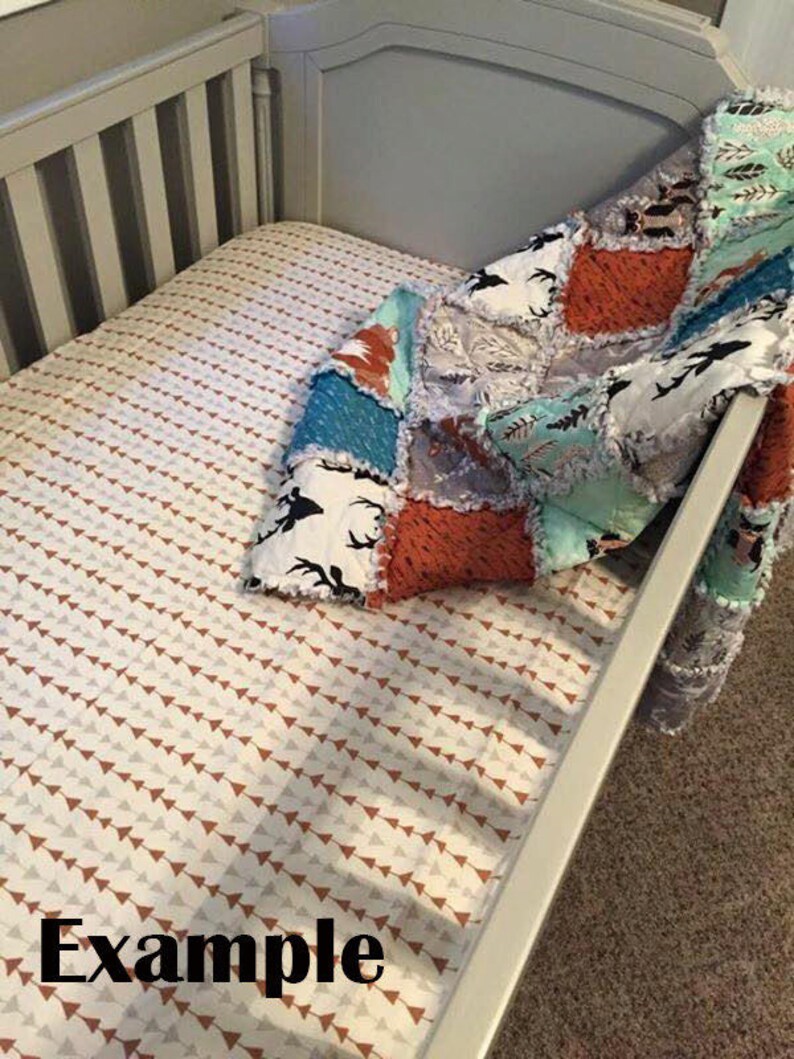 Floral Fitted Crib Sheet in Wild Beauty Pineapple