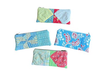Vintage Quilt Pencil Pouch | Quilted Zipper Pouch | Handmade Patchwork Cosmetic Bag | Small Makeup Bag | Teacher Gift | Back to School Case