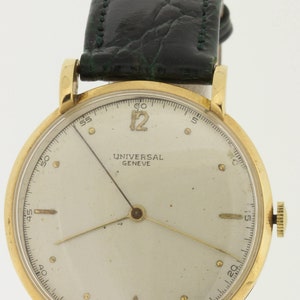 18K Yellow Gold Universal Geneve Wrist Watch