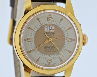 1950s  Cornavin Datocor Model Wrist watch 17 Jeweled Geneve Swiss Incabloc movement Antimag stainless steel back