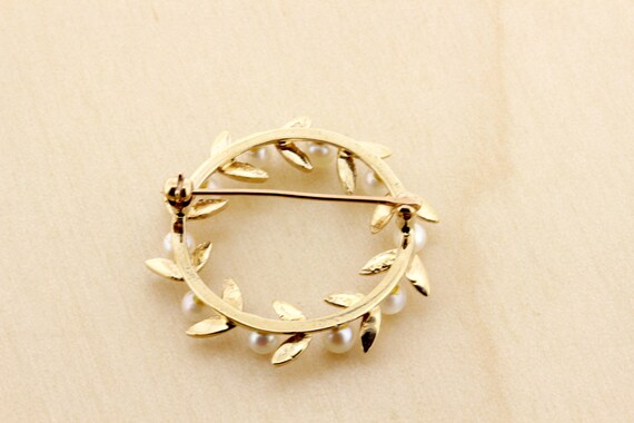 14K Yellow Gold Leaf Brooch with Pearl Accents  - image 6
