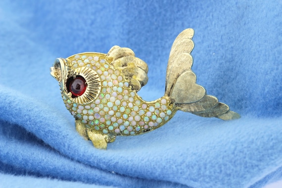 14K Opal and Granet Yellow Fish Brooch - image 2