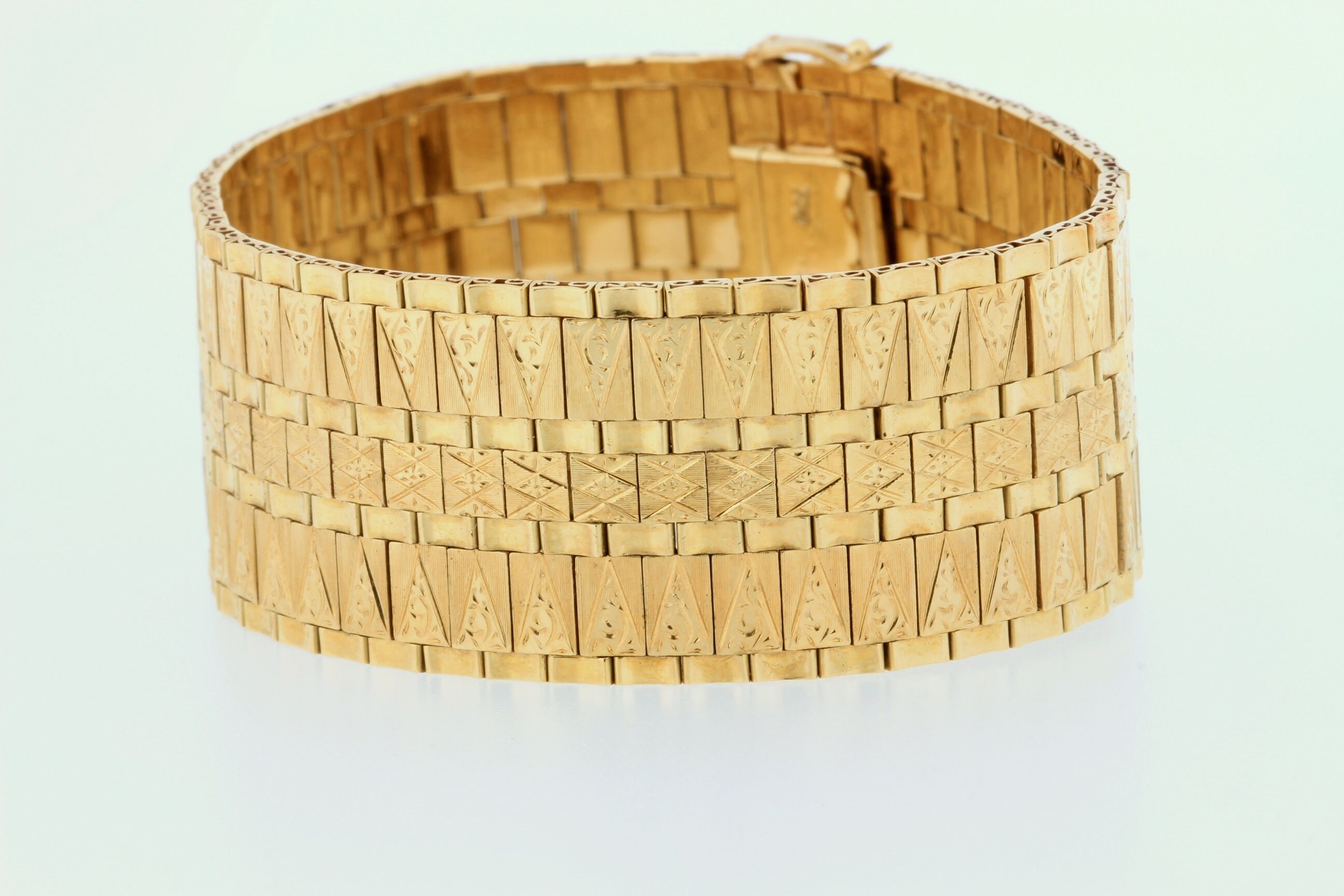 アクセサリー 18k(750) engraved adjustable bracelet Stamp Au750 Real 18K Yellow Gold Bracelet Women Carved
