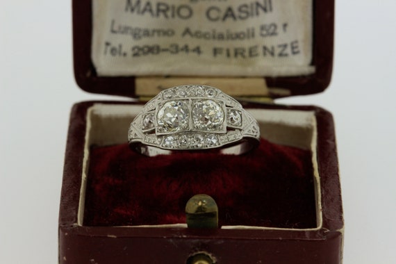 1920s Vintage Diamond Platinum Ring with Engravin… - image 3