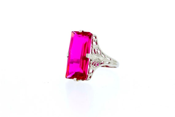 1920s 10K Gold Ring with Large Synthetic Ruby Vint