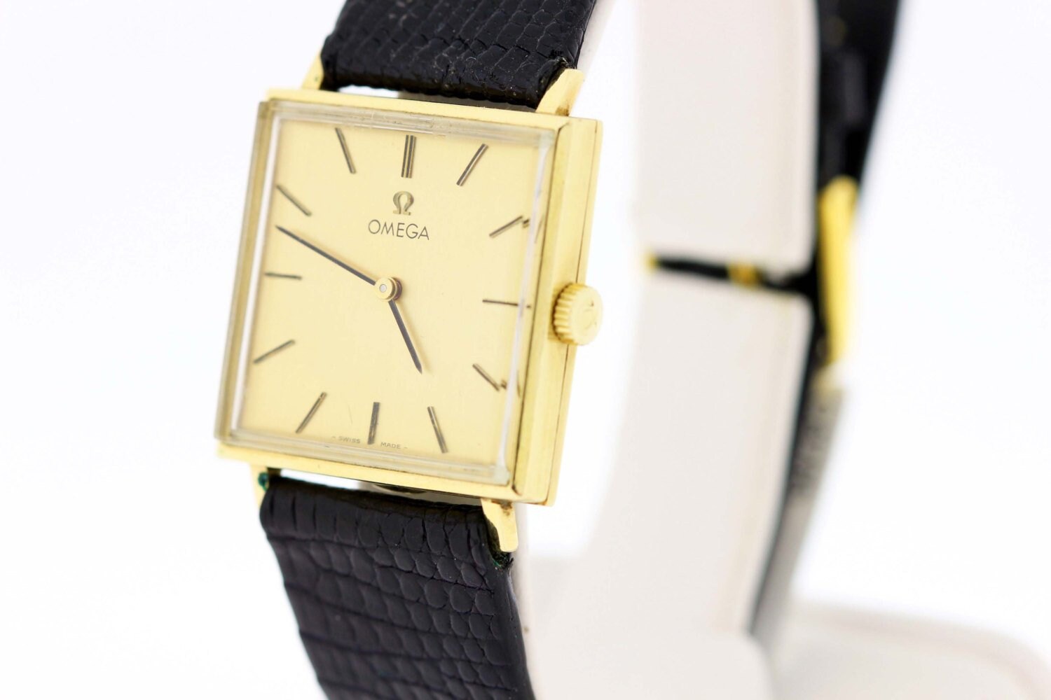 14K Yellow Gold Omega Wrist Watch 