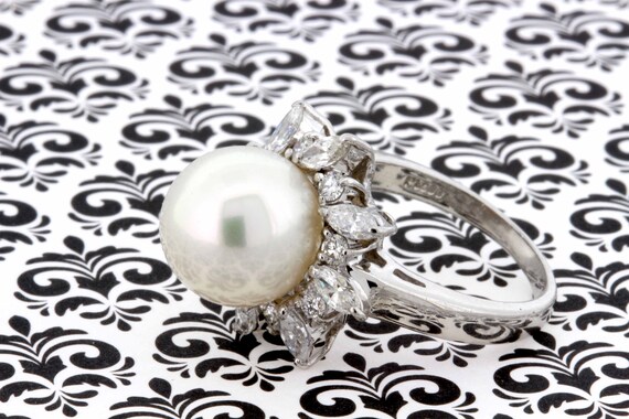 Stunning Platinum and Fresh Water Pearl Ring with… - image 8