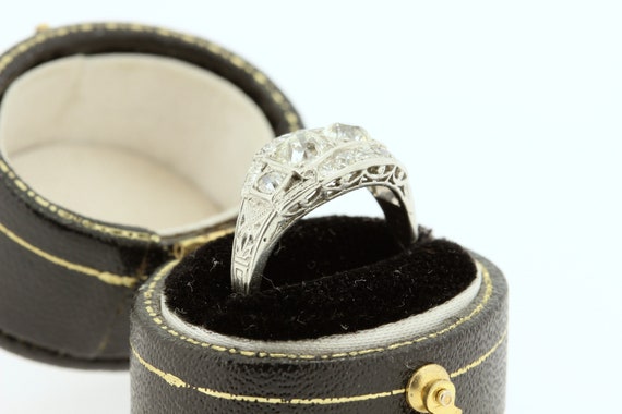 1920s Vintage Diamond Platinum Ring with Engravin… - image 7