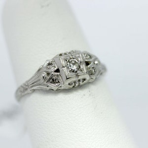 14K Gold Diamond Ring with Fluted Sides