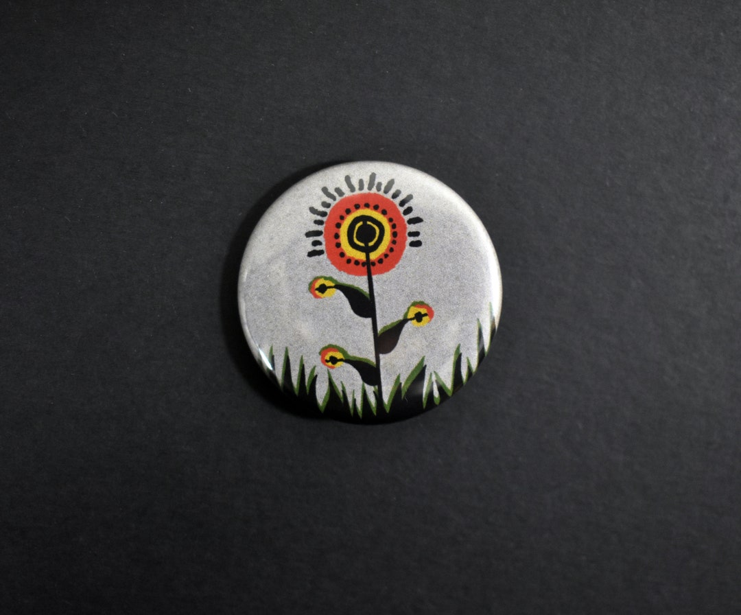 Floral Design Accessory 1 1/2 Inch Pin - A Floral Black and White Pin ...