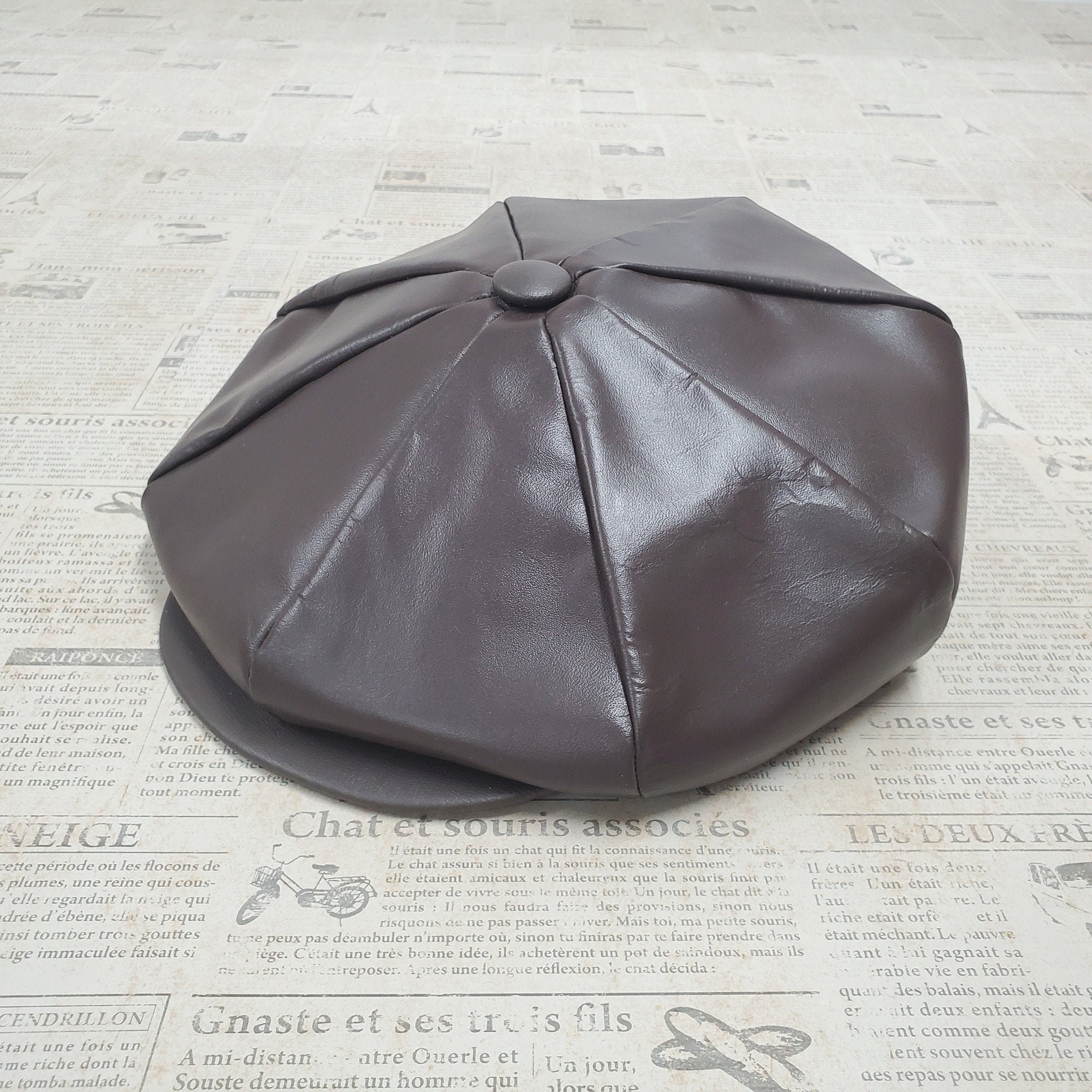 【1JINN STUDIO】Cat Paw Newsboy Hat 1JINN STUDIO】Cat Paw Newsboy Hat Caps | Timeless & Modern