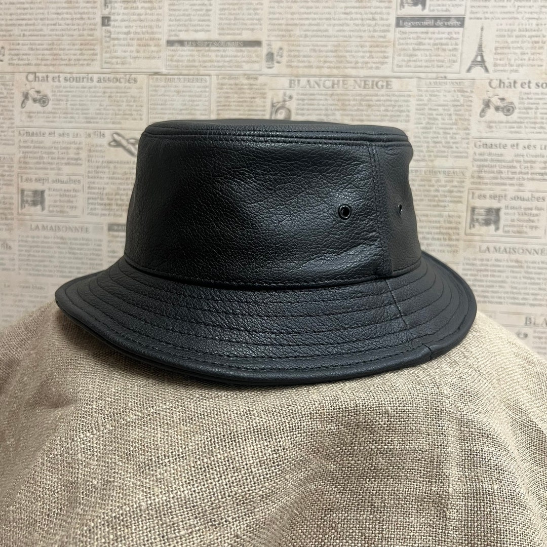 【MORE THAN BLACK】LEATHER BUCKET HAT Chain Faux Leather Bucket, Hats Kangol Water-resistant