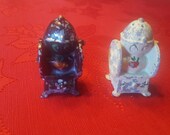 Vintage Cast Iron Salt and Pepper Shakers Coffee Grinders set of 2