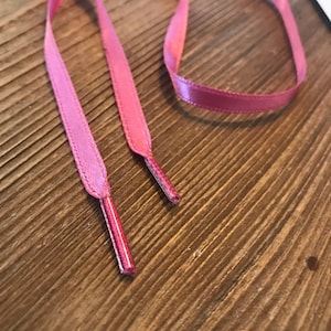 Skinny Pink Satin Shoelaces, 47 inch long Fuschia Satin Shoelaces, Cord with tipping,  satin ribbon shoelaces, shoelace for trainers